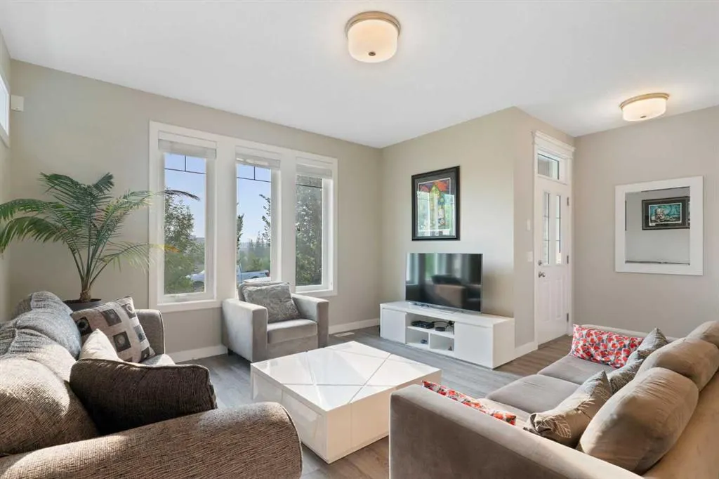14 Willow Drive