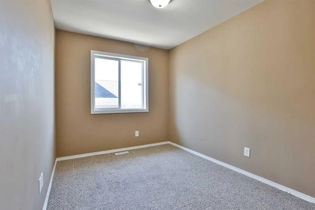 267 Heritage Court W