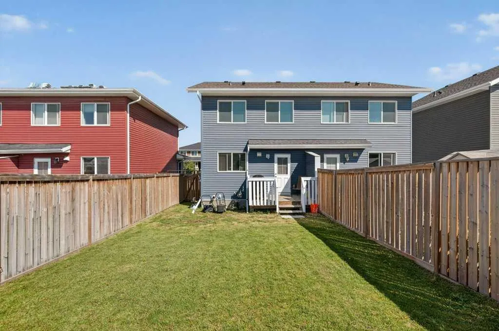 243 Redstone Drive NE
