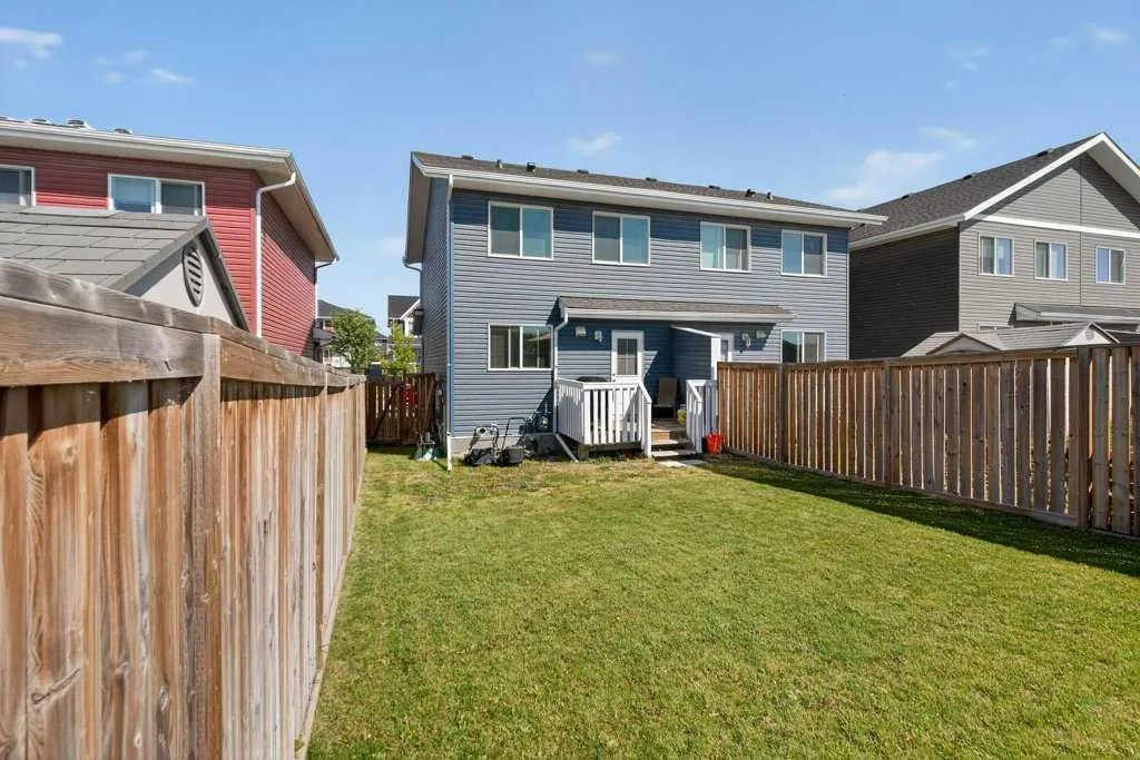 243 Redstone Drive NE