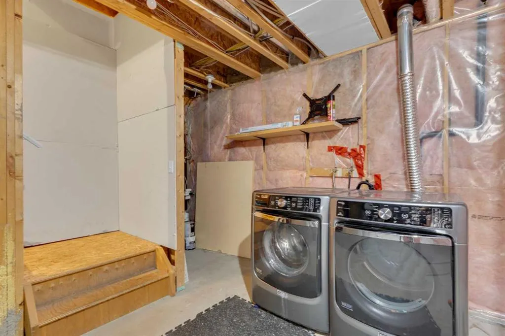 211 Strathaven Mews