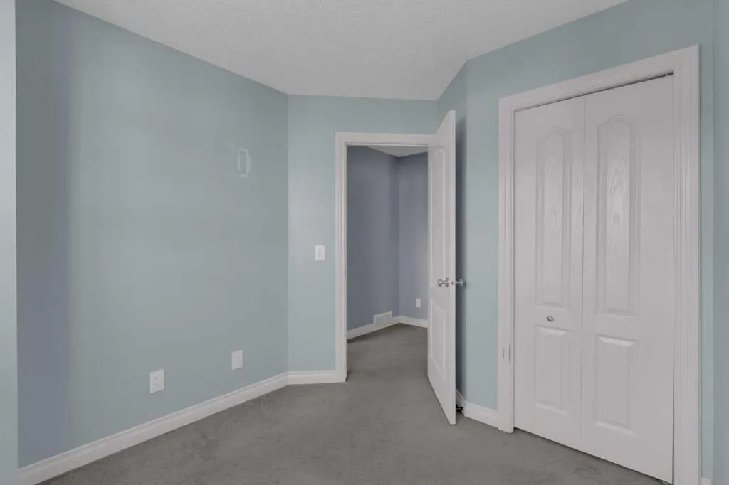 211 Strathaven Mews