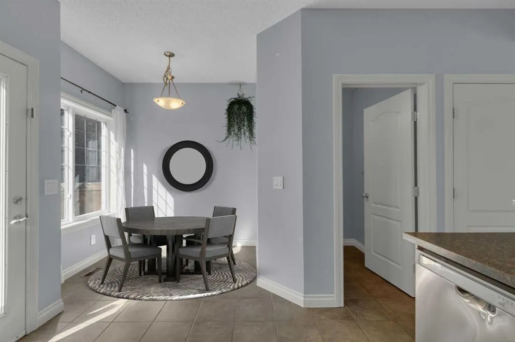 211 Strathaven Mews