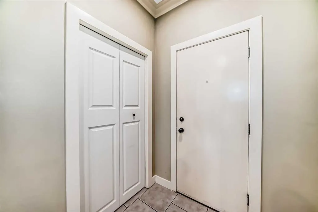 323 13 Avenue SW, #101