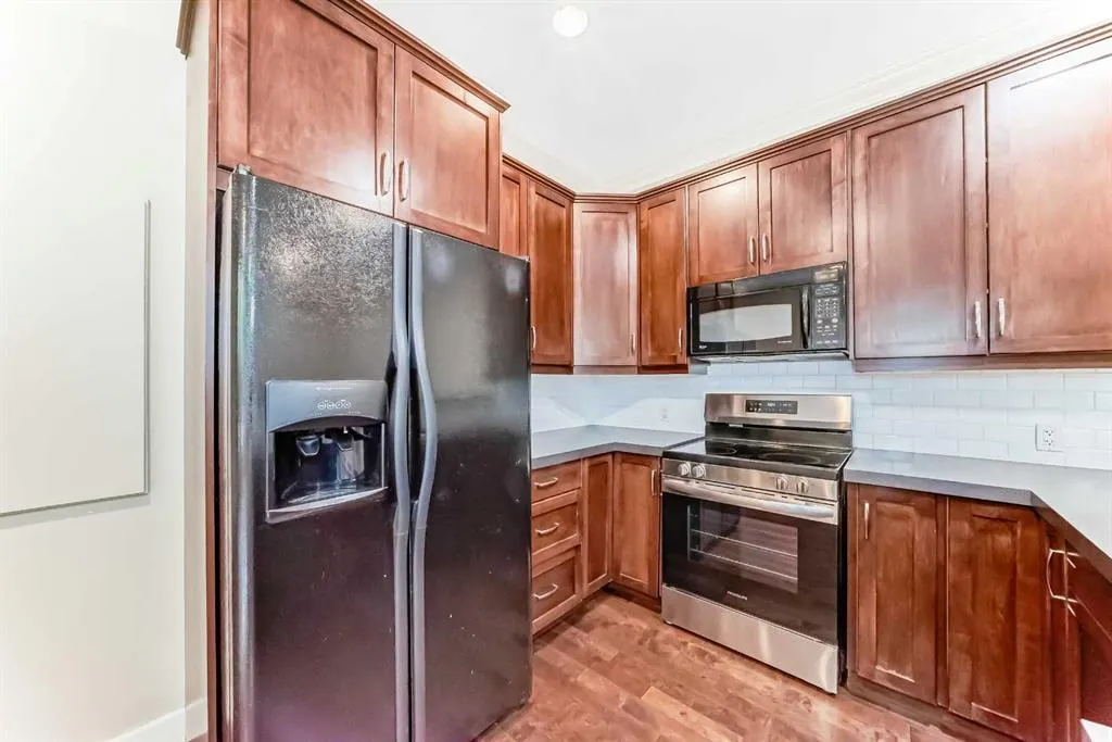 323 13 Avenue SW, #101