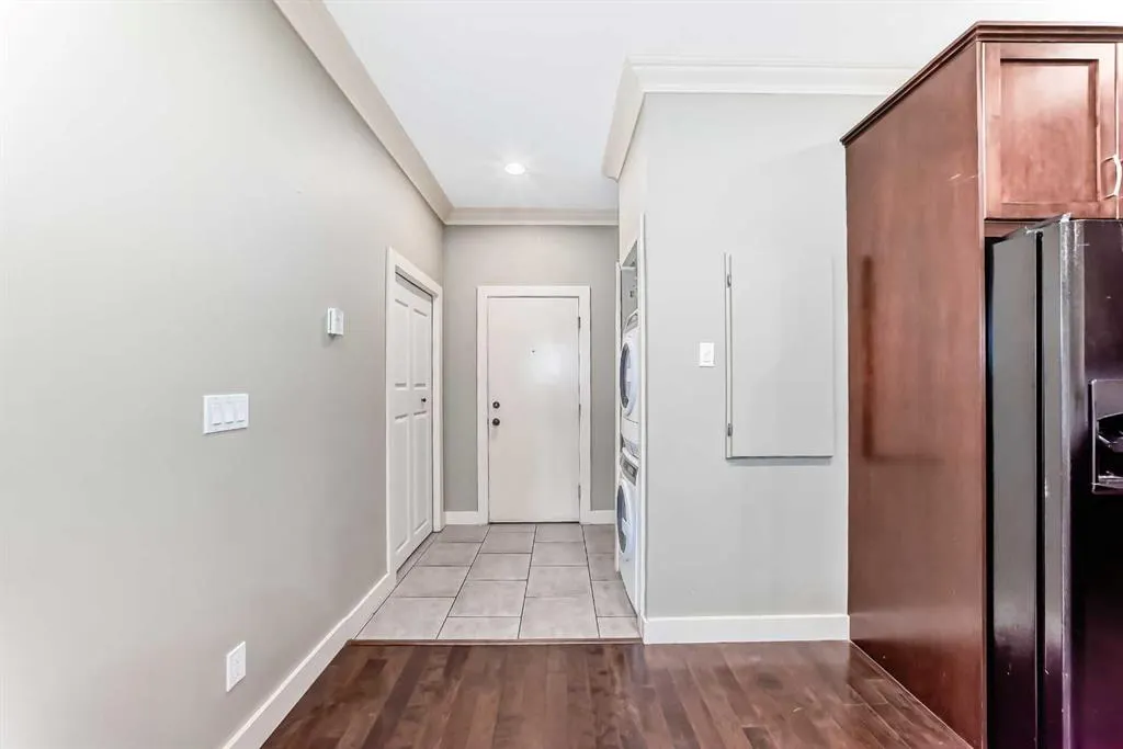 323 13 Avenue SW, #101