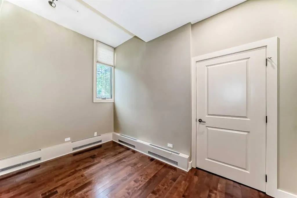 323 13 Avenue SW, #101