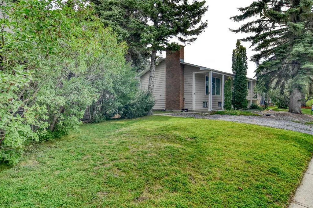 1356 Southdale Crescent SW