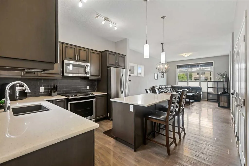 103 Masters Heights SE