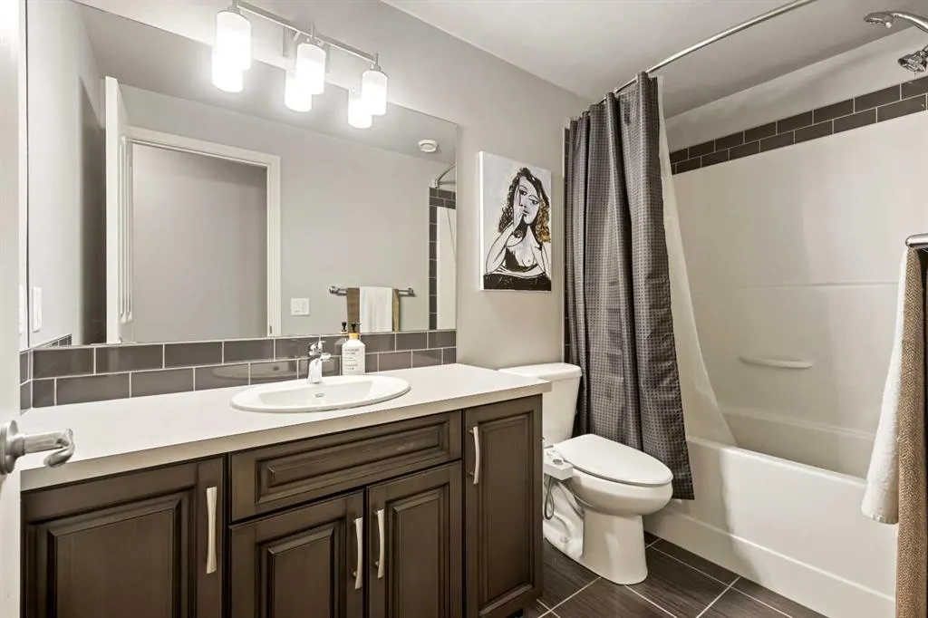 103 Masters Heights SE