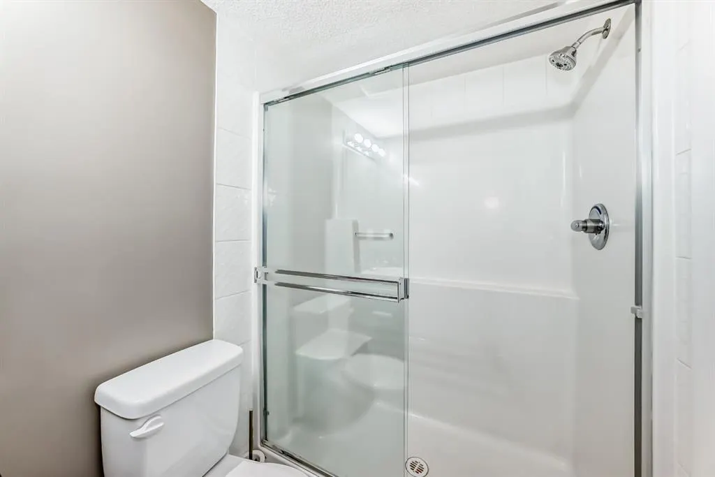 15 Saddlestone Way NE, #302