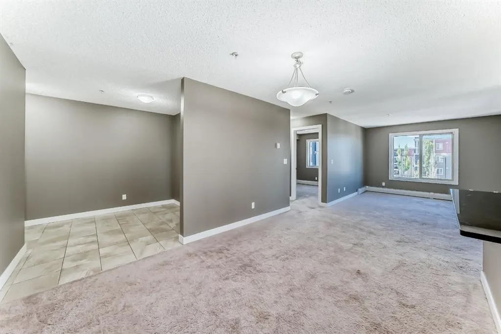 15 Saddlestone Way NE, #302