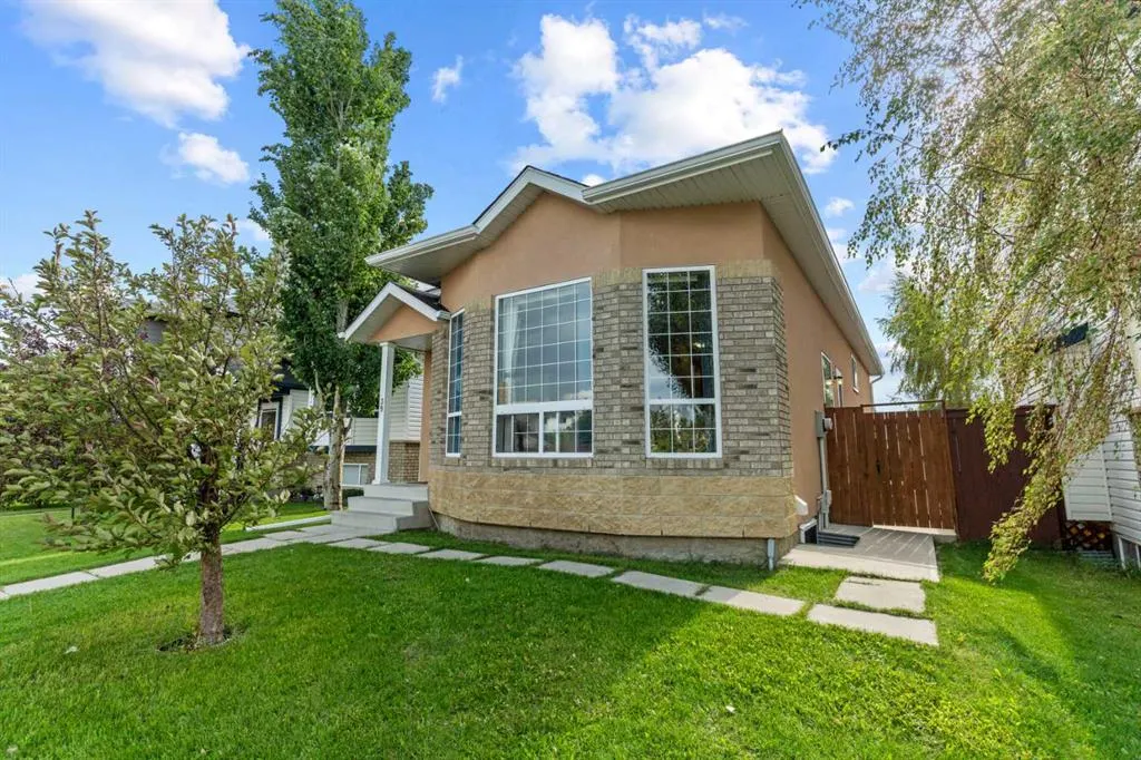 39 Saddlemont Close NE