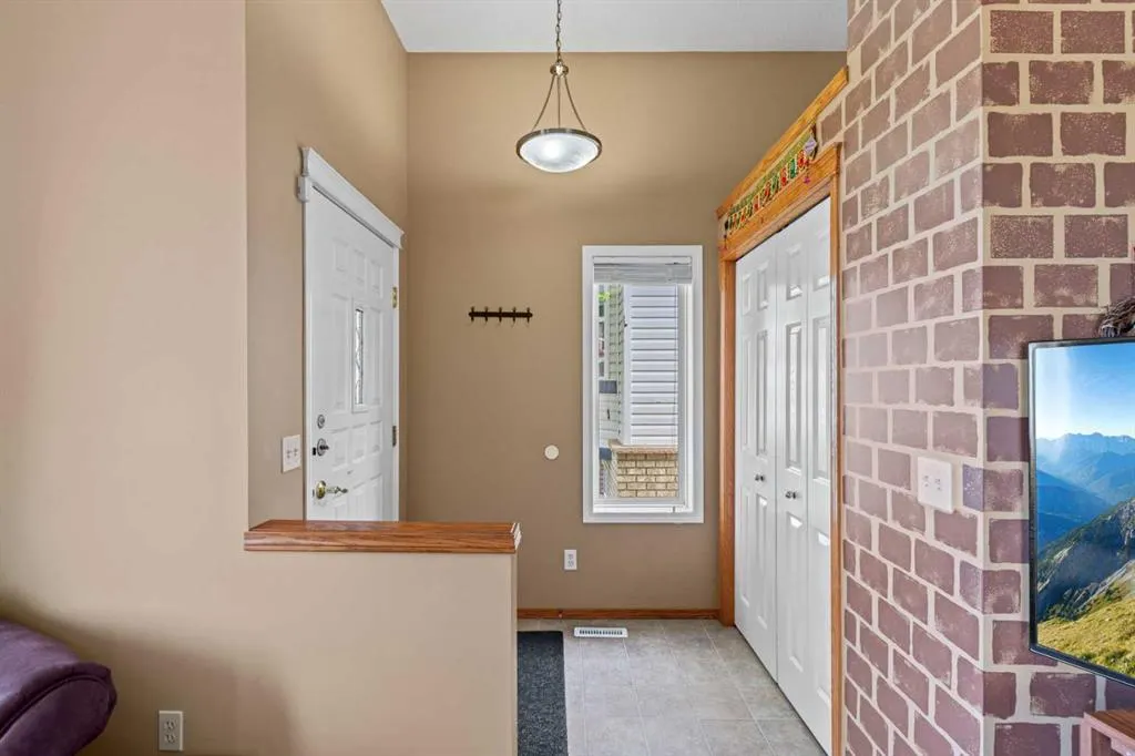 39 Saddlemont Close NE