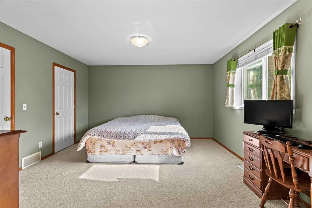 39 Saddlemont Close NE