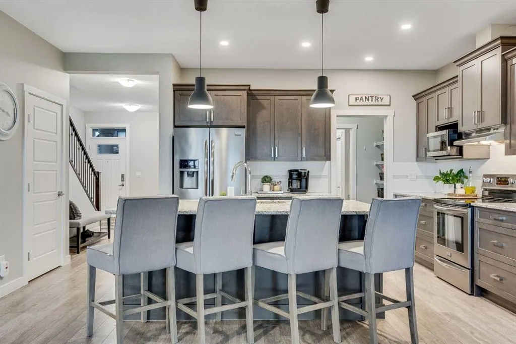 141 Williamstown Park NW