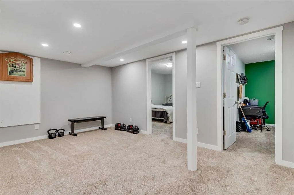 141 Williamstown Park NW