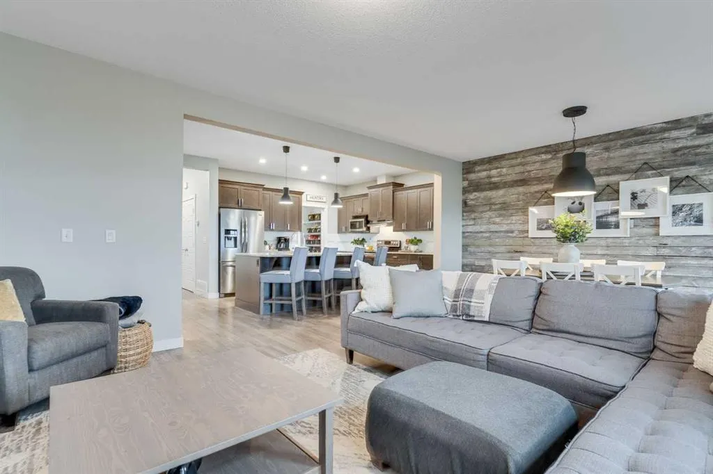 141 Williamstown Park NW