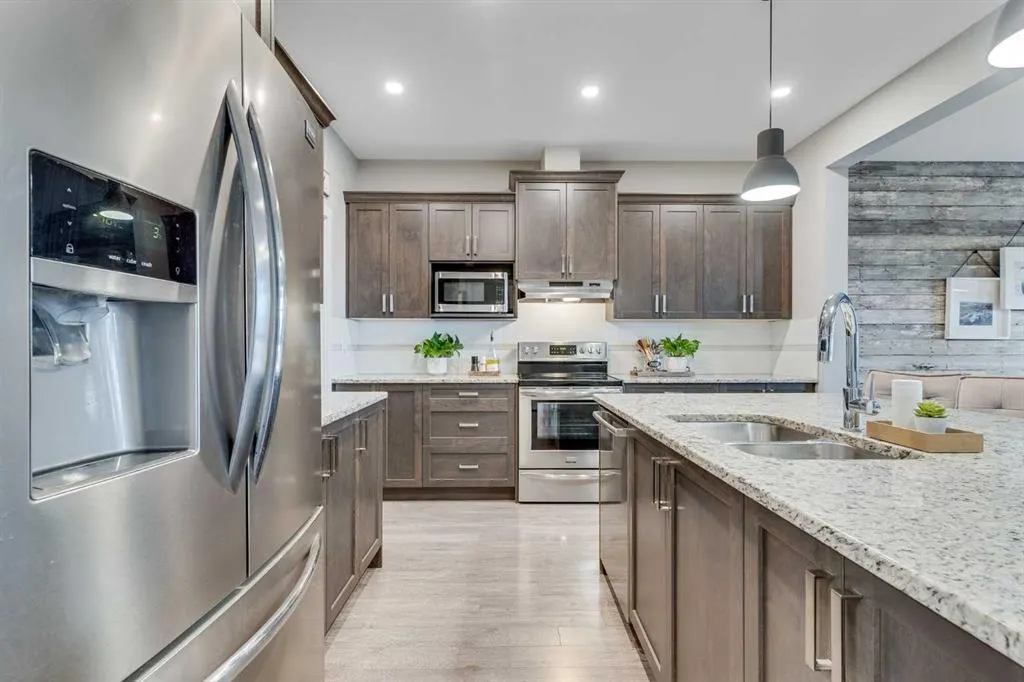 141 Williamstown Park NW