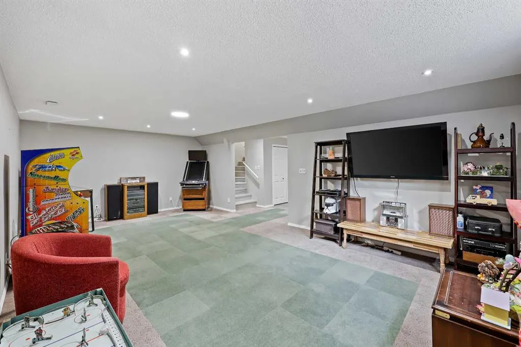 254 Evanscreek Court NW