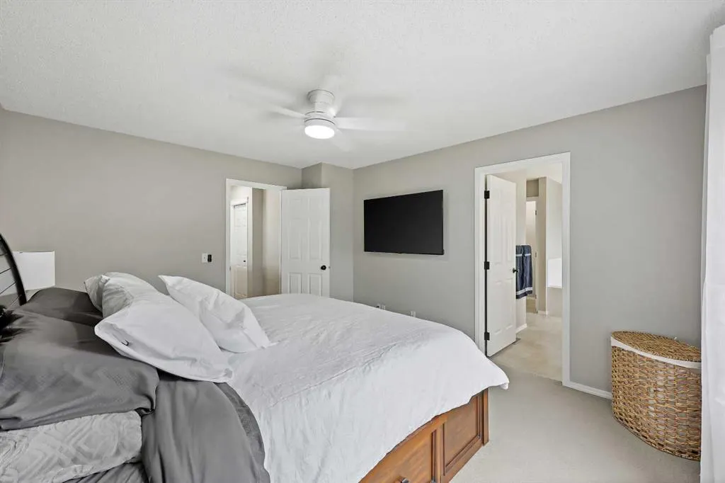 254 Evanscreek Court NW