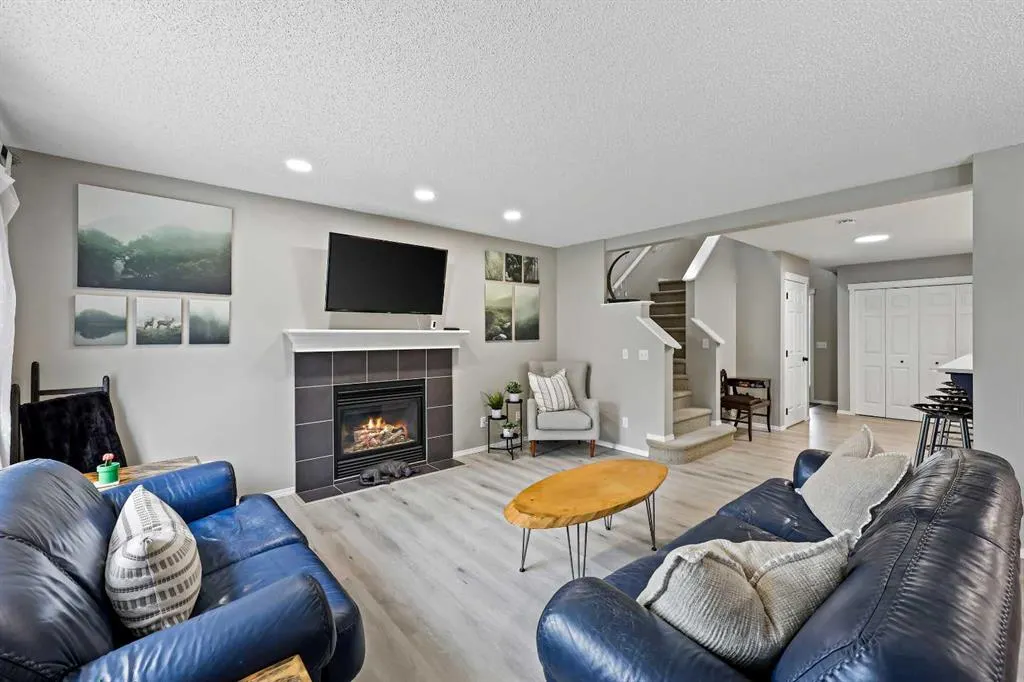 254 Evanscreek Court NW