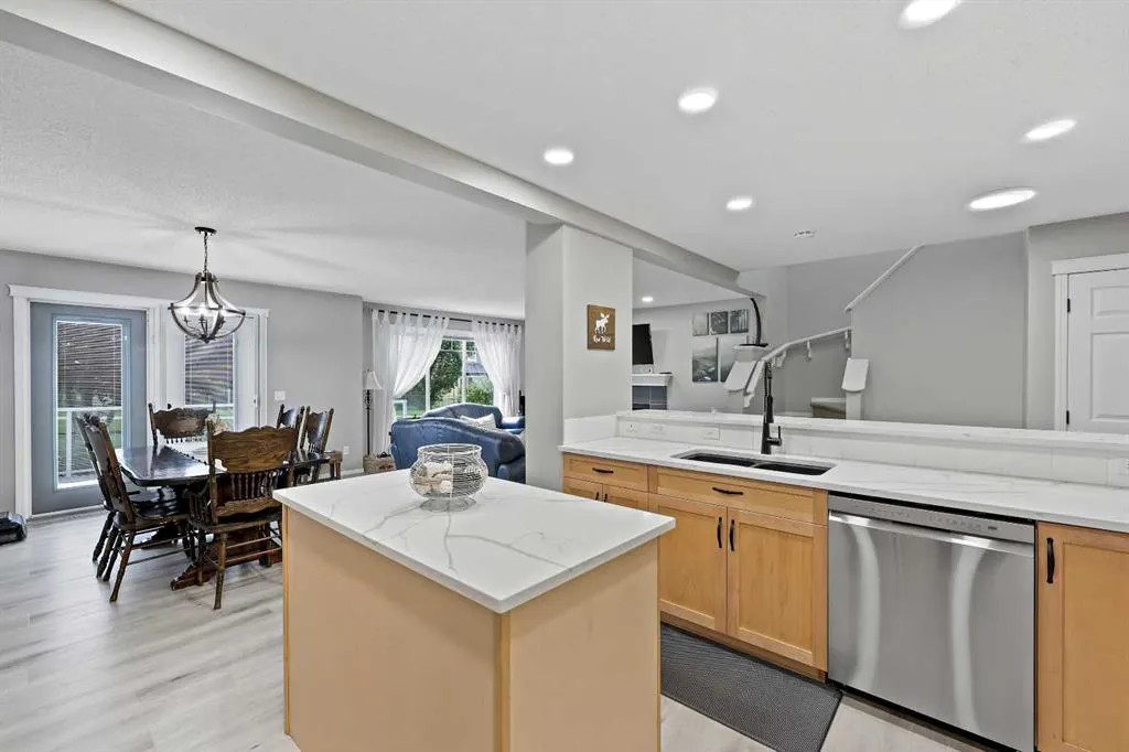 254 Evanscreek Court NW