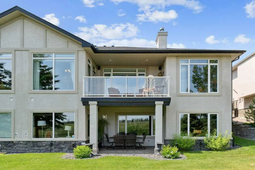 156 Tuscany Ravine Heights NW
