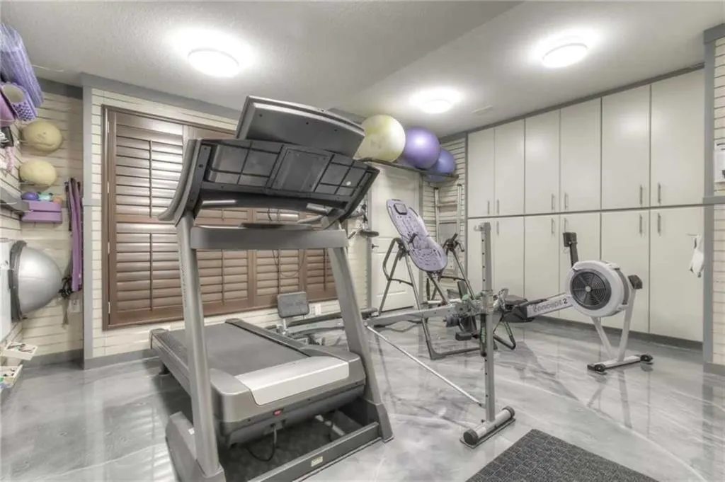 156 Tuscany Ravine Heights NW