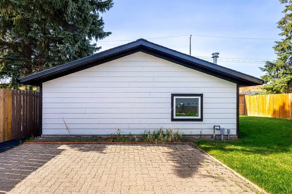 119 Silver Brook Road NW