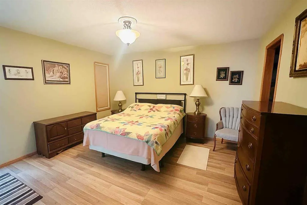 22 Ansett Crescent