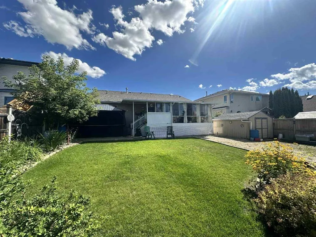22 Ansett Crescent