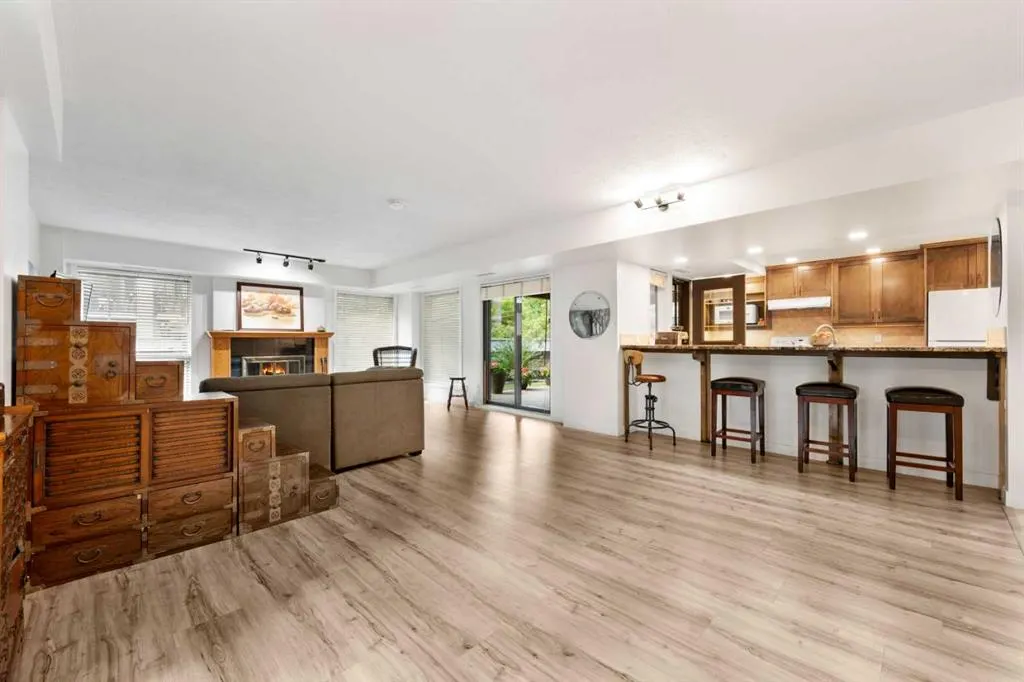 808 4 Avenue NW, #100