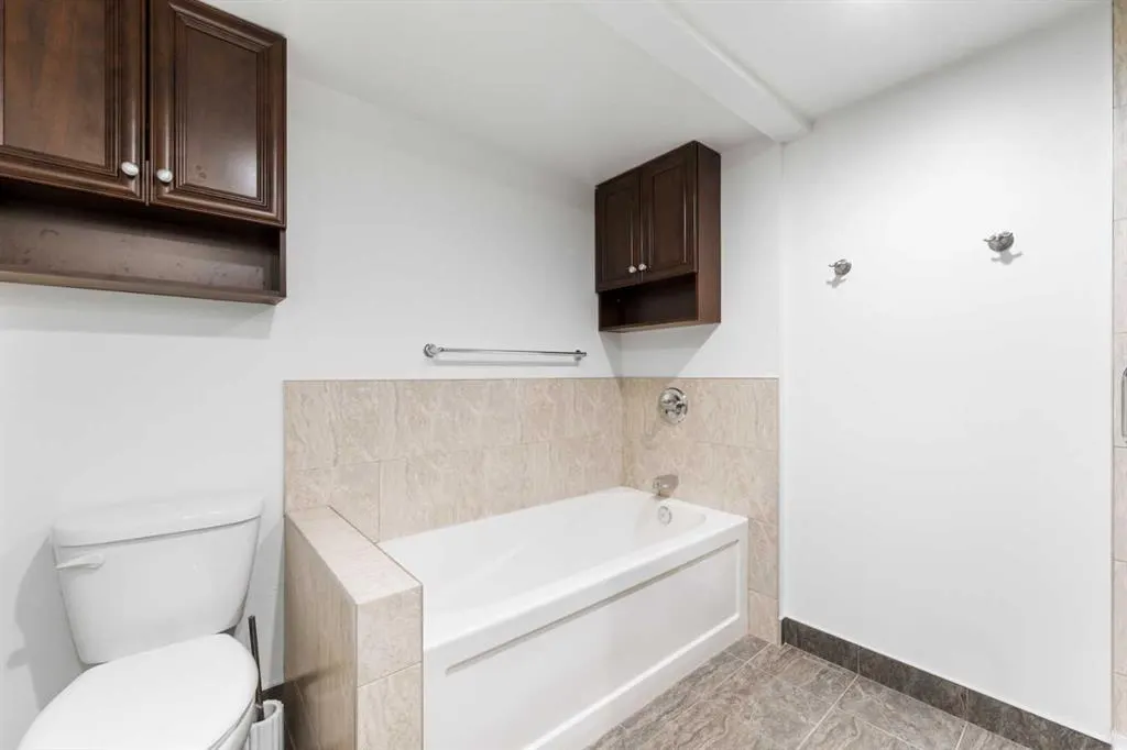 808 4 Avenue NW, #100