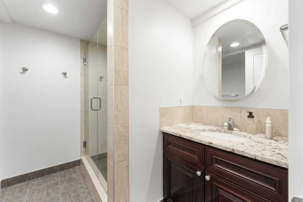 808 4 Avenue NW, #100
