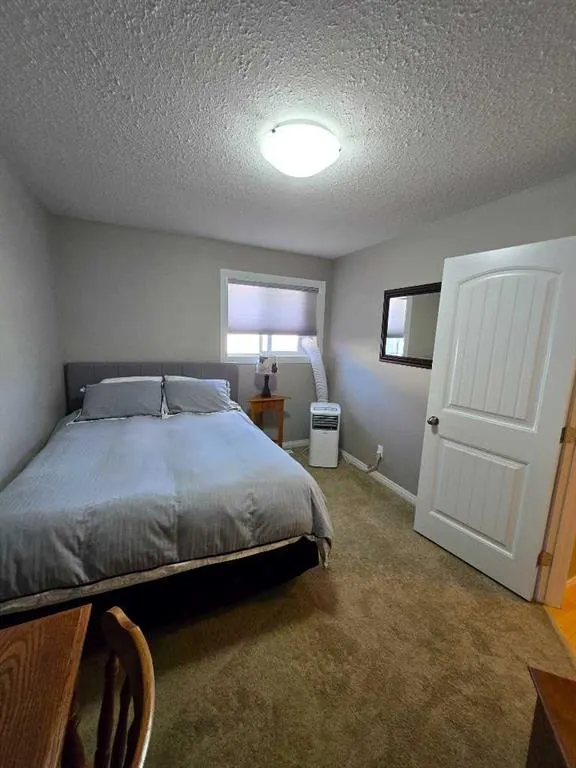 811 10 Street