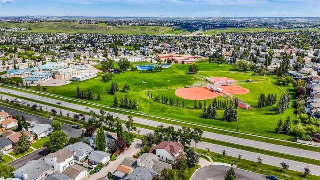 111 Macewan Drive NW