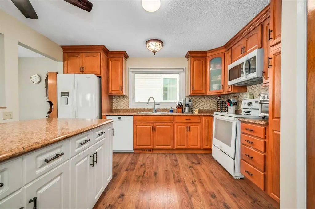 111 Macewan Drive NW