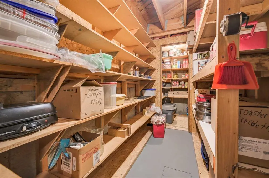 111 Macewan Drive NW