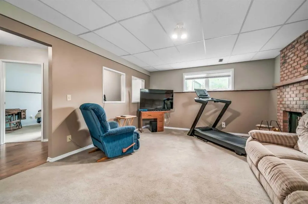 111 Macewan Drive NW