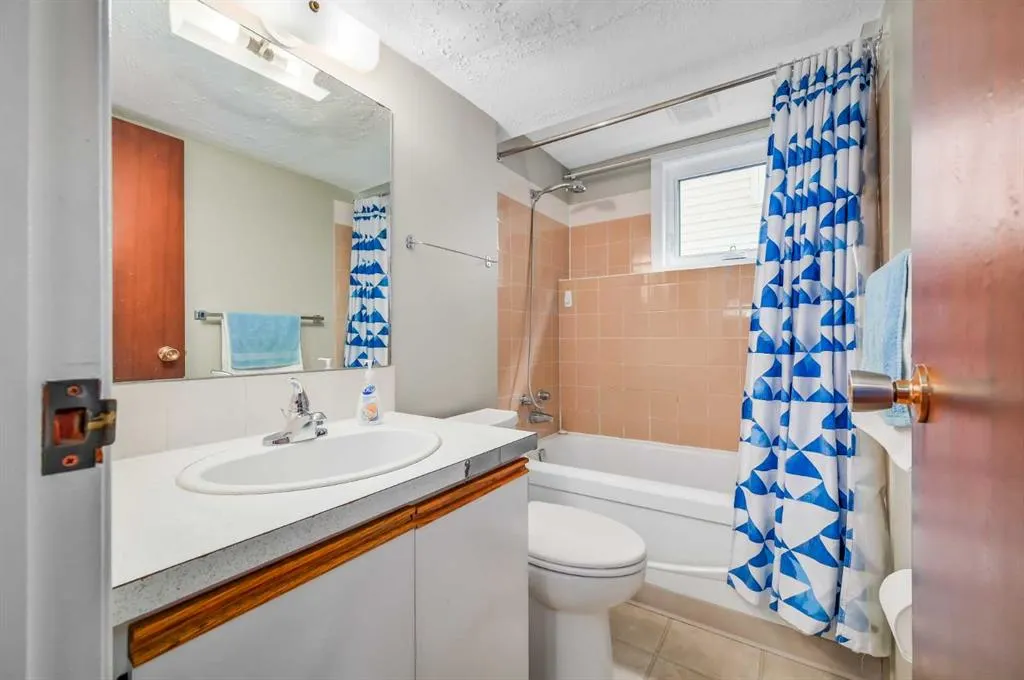 111 Macewan Drive NW