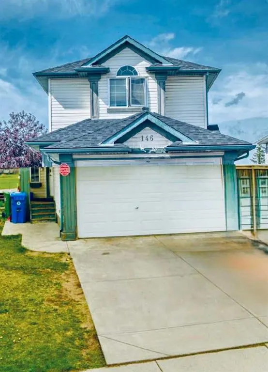 146 Saratoga Close NE