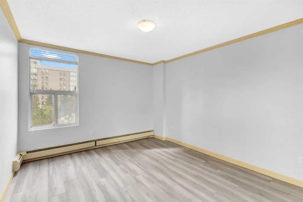 4555 Varsity Lane NW, #305