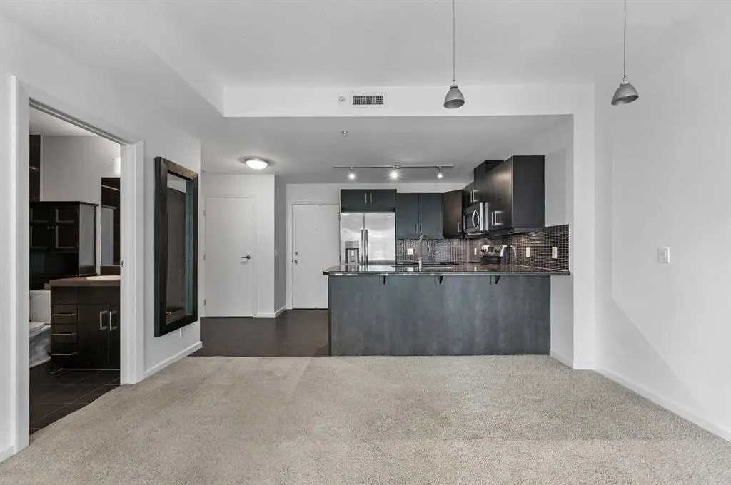 210 15 Avenue SE, #2104