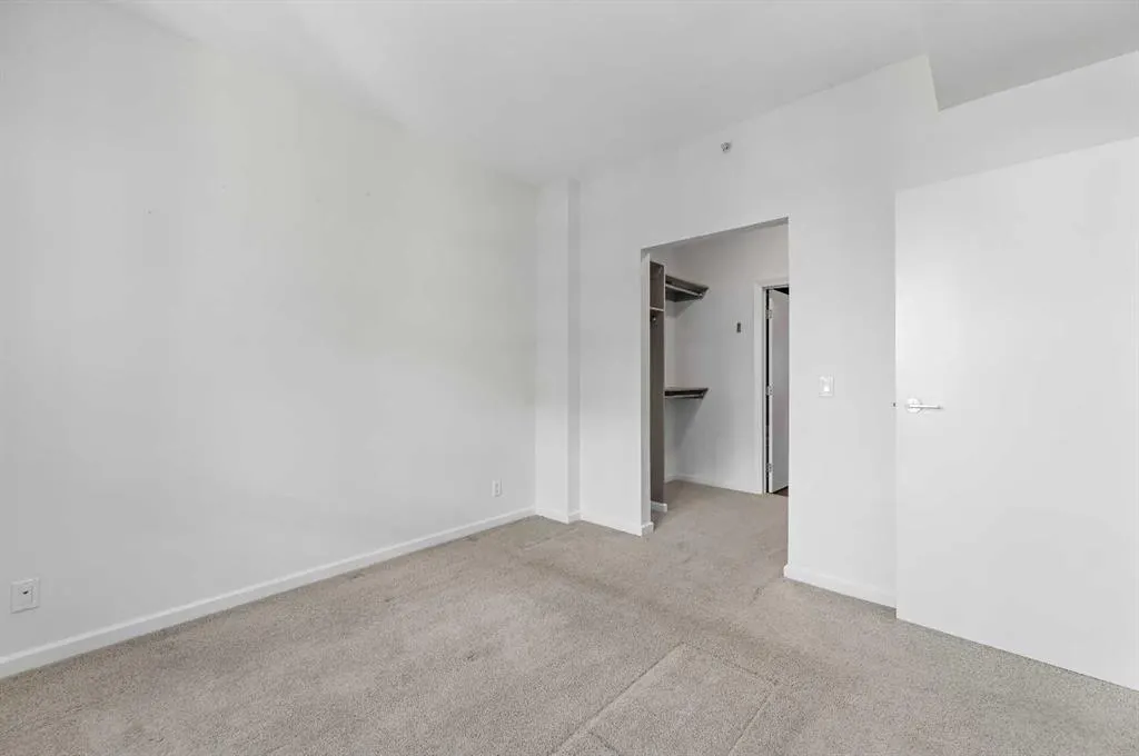 210 15 Avenue SE, #2104