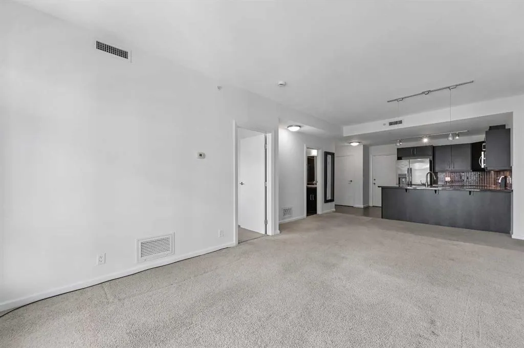 210 15 Avenue SE, #2104