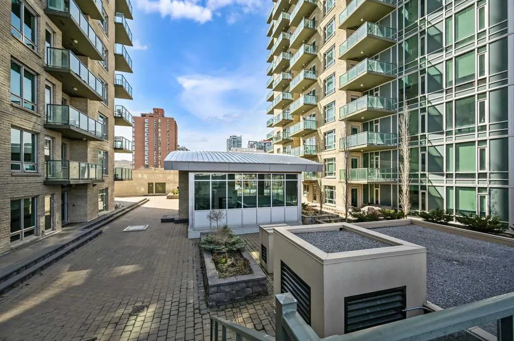 210 15 Avenue SE, #2104