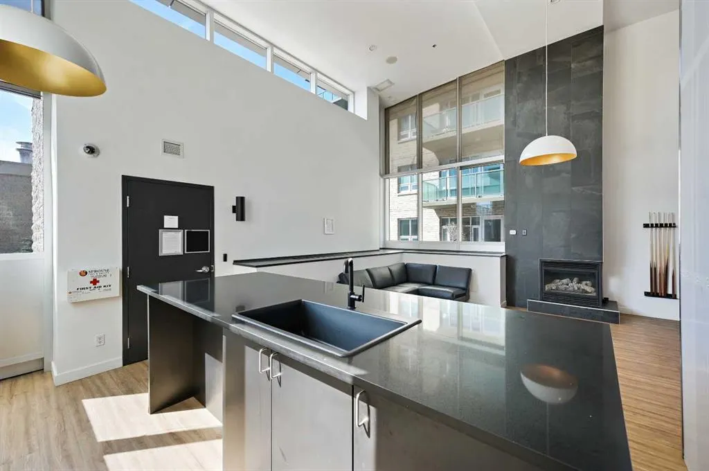 210 15 Avenue SE, #2104