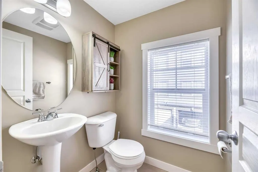 576 Mckenzie Towne Drive SE