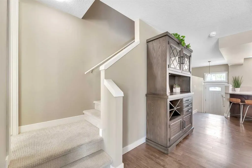 576 Mckenzie Towne Drive SE
